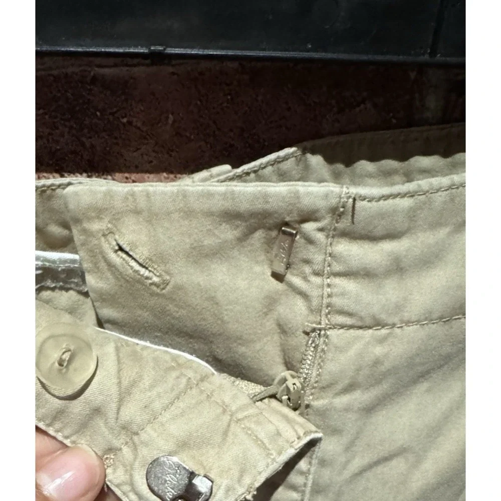 Chaus Capri Pants Womens Size 14 Beige 100% Cotton Chinos Cargo Pockets Mid Rise